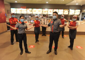 Jollibee Group offers 10% discount to vaccinated customers